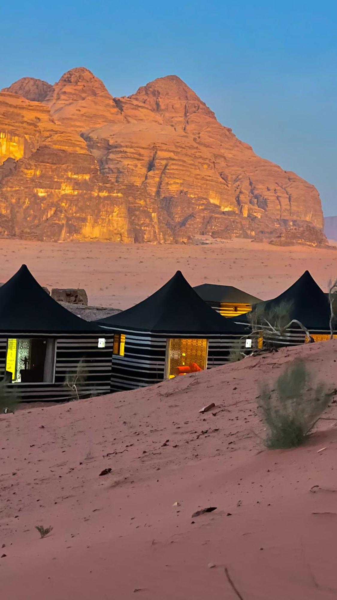 와디럼 Rum Mountain Luxury Camp 아파트 호텔 외부 사진