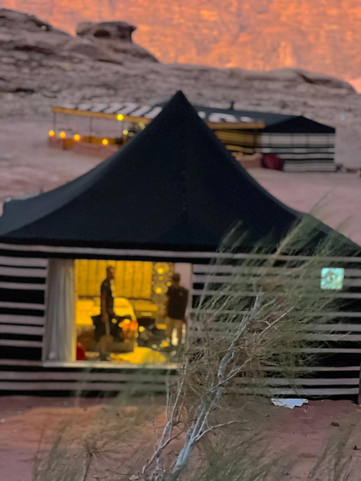 와디럼 Rum Mountain Luxury Camp 아파트 호텔 외부 사진